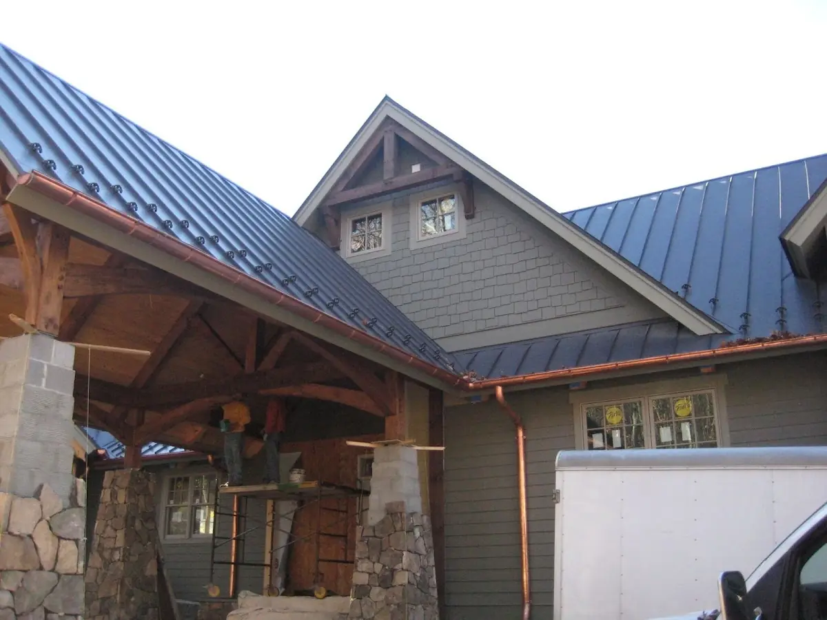 Craftsman Roofing team delivering quality roofing work in Riverwinds